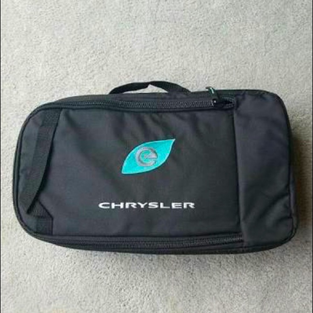 Chrysler Pacifica Carrying Case